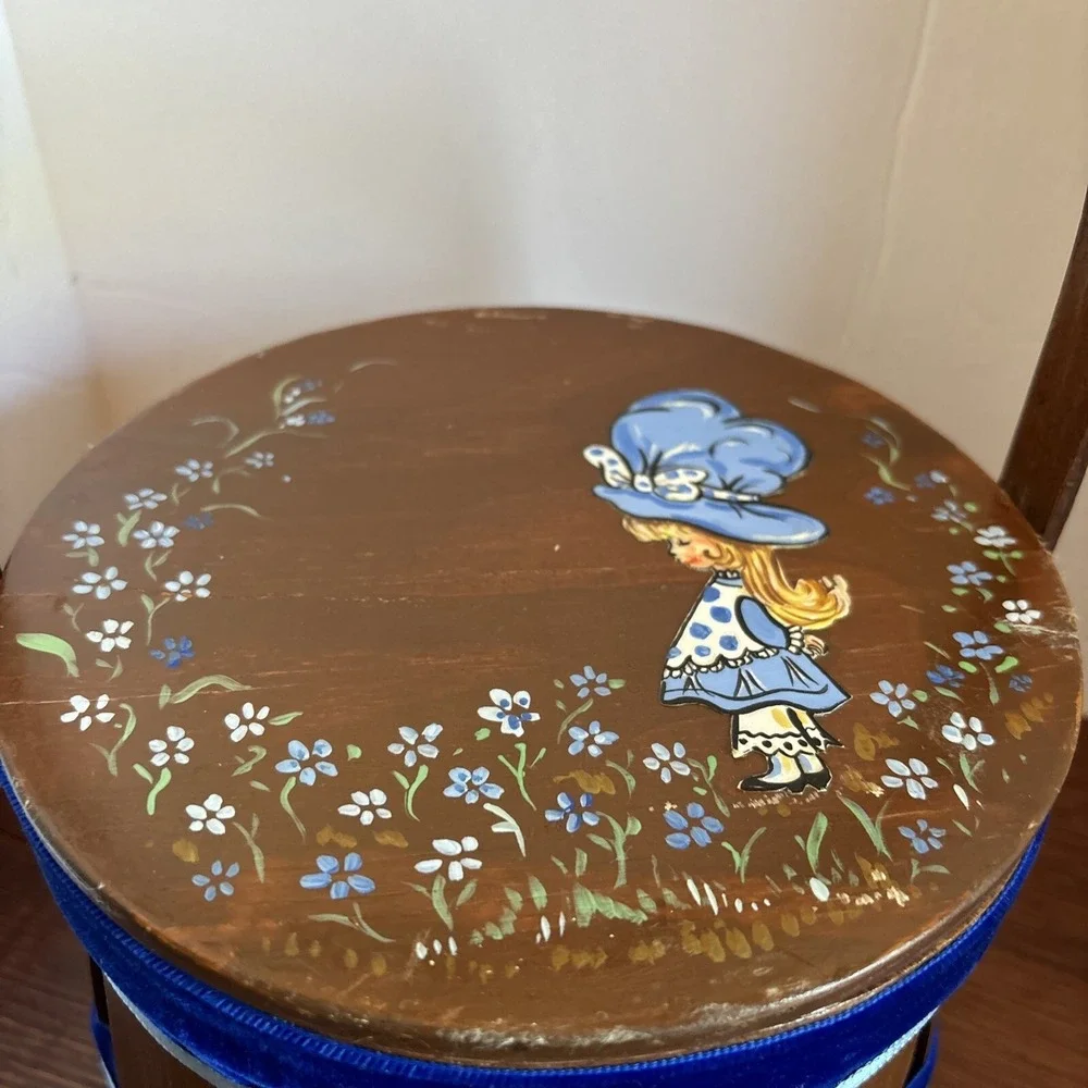 Wooden Basket Purse Basketville Putney VT Hand Painted‎ Lid Lined. Vintage 1970s